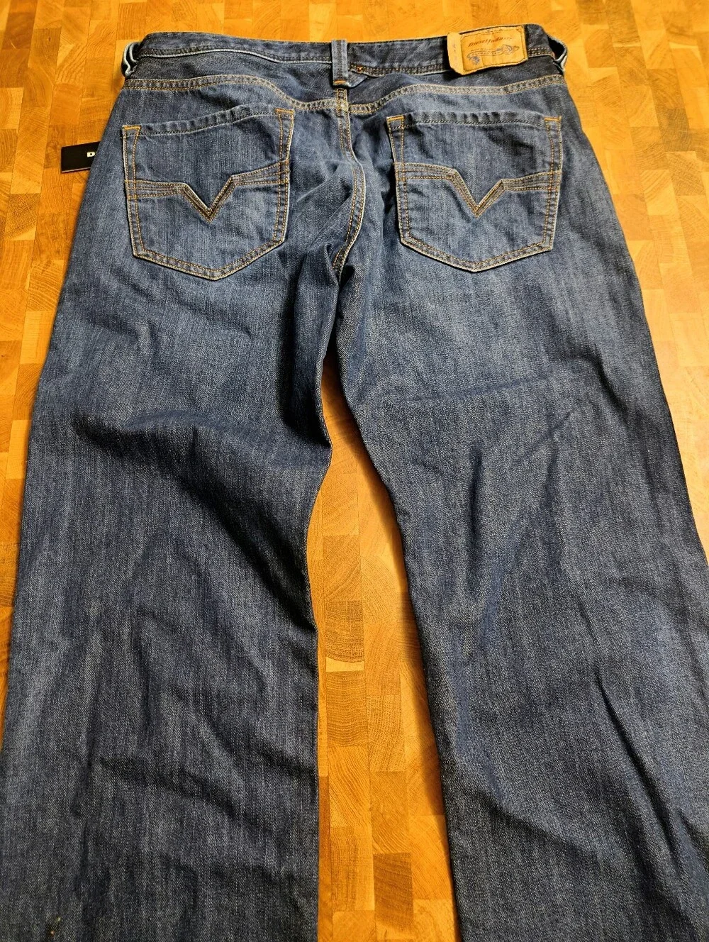 Diesel Larkee Regular Straight Fit Men's Dark Blue Denim Jeans - Brand new W Tah